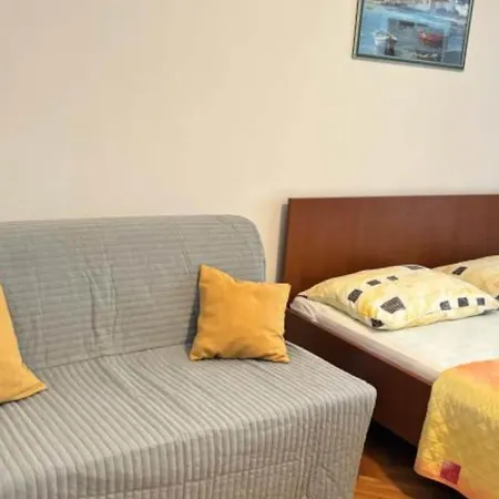 Mira Roso - 2 Apartment Makarska